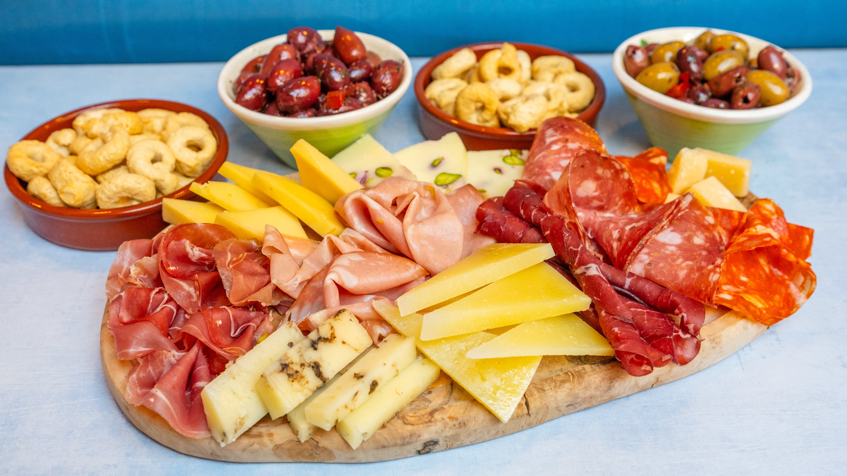 Italian Antipasto (Cured meat, cheese selection, Olives and Taralli)